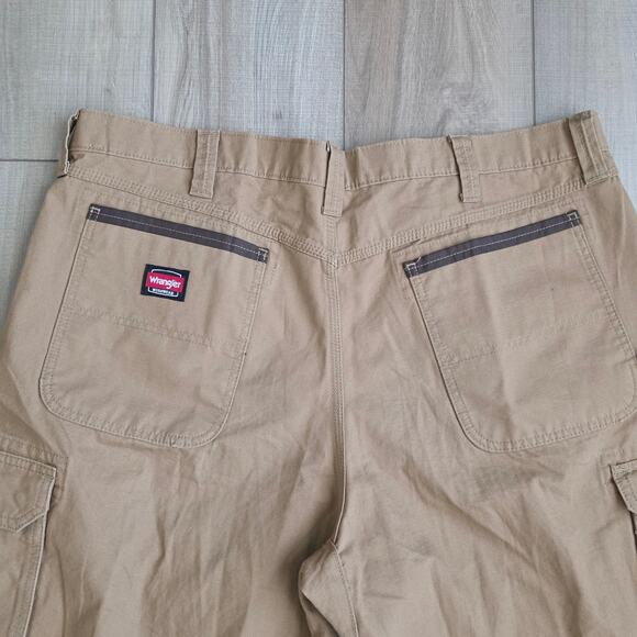 Wrangler Workwear Khaki Cargo Homemade Shorts Brown Men Sz 40 - Picture 3 of 5